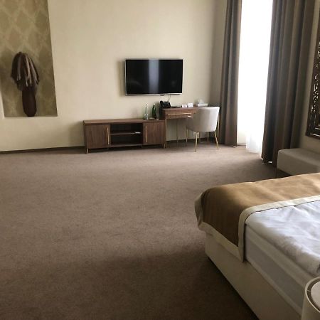 Hotel Panstvi Dlouha Lhota ภายนอก รูปภาพ