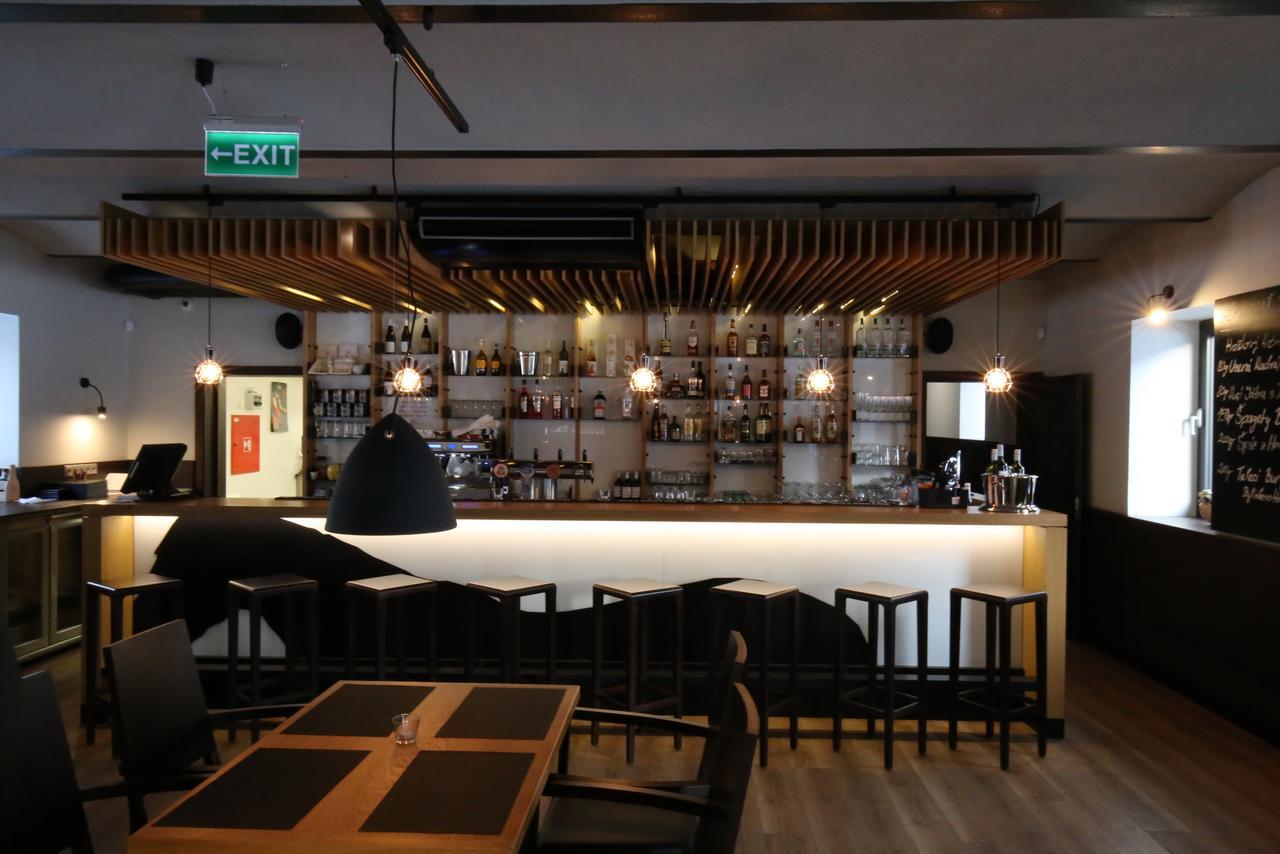 Hotel Panstvi Dlouha Lhota ภายนอก รูปภาพ