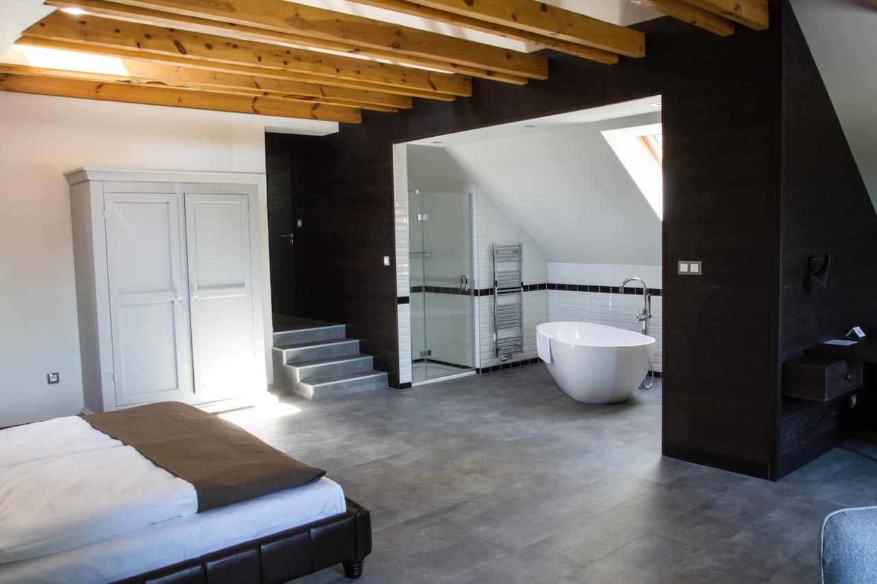 Hotel Panstvi Dlouha Lhota ภายนอก รูปภาพ