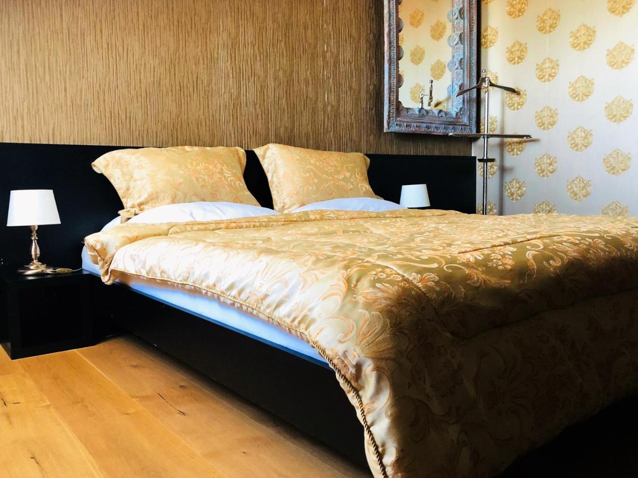 Hotel Panstvi Dlouha Lhota ภายนอก รูปภาพ