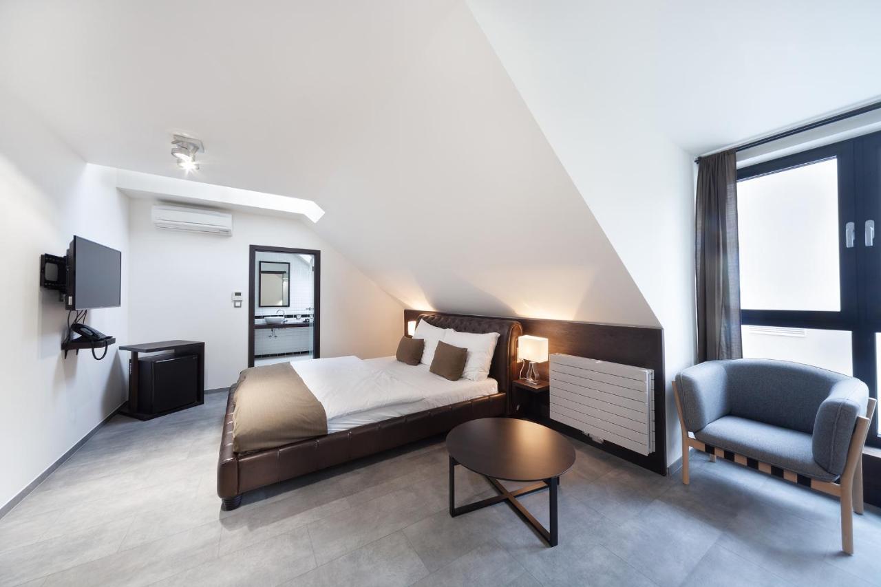 Hotel Panstvi Dlouha Lhota ภายนอก รูปภาพ