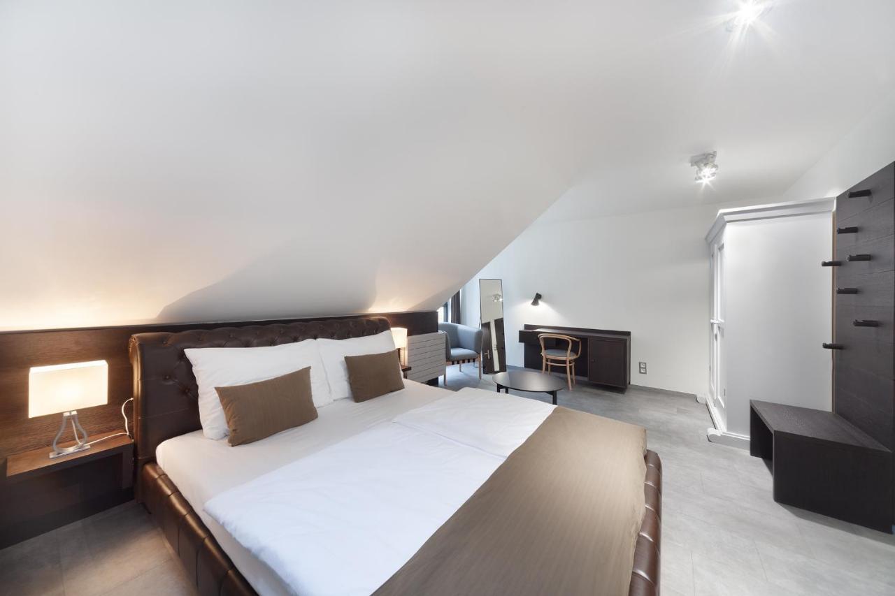 Hotel Panstvi Dlouha Lhota ภายนอก รูปภาพ